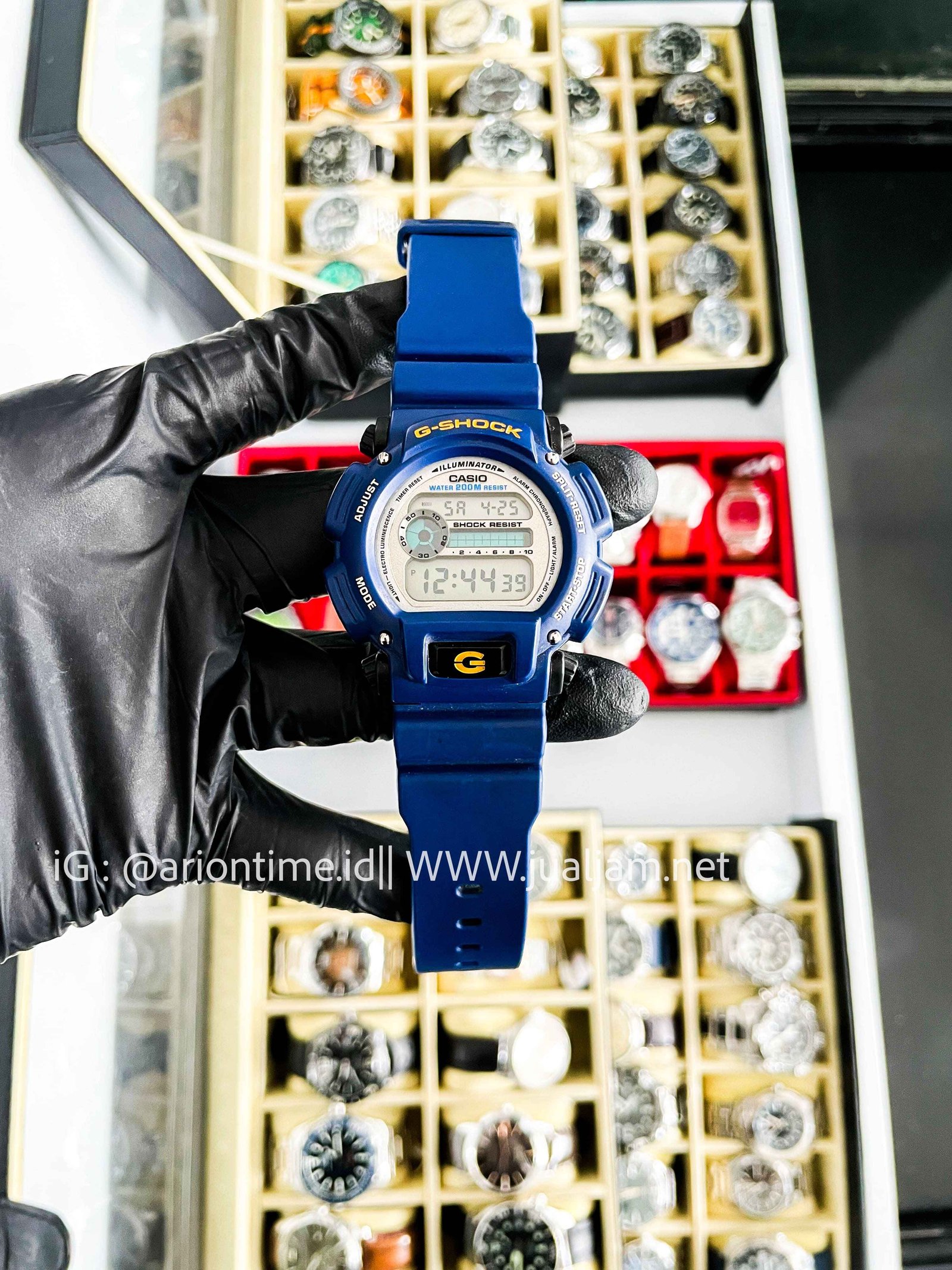 (SKU 595) Casio G-Shock DW-9052-2VDR Men Digital Dial Blue Resin Band